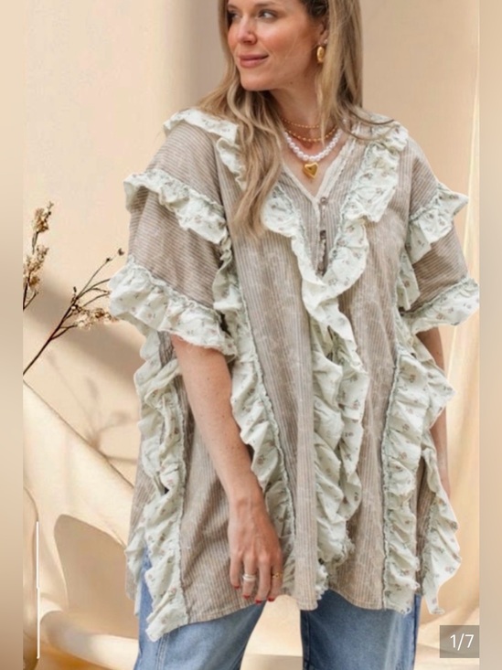 Oli & Hali Tops - #1267 Oli & Hali Ruffled button down blouse / kimono / Kaftan in Light Taupe